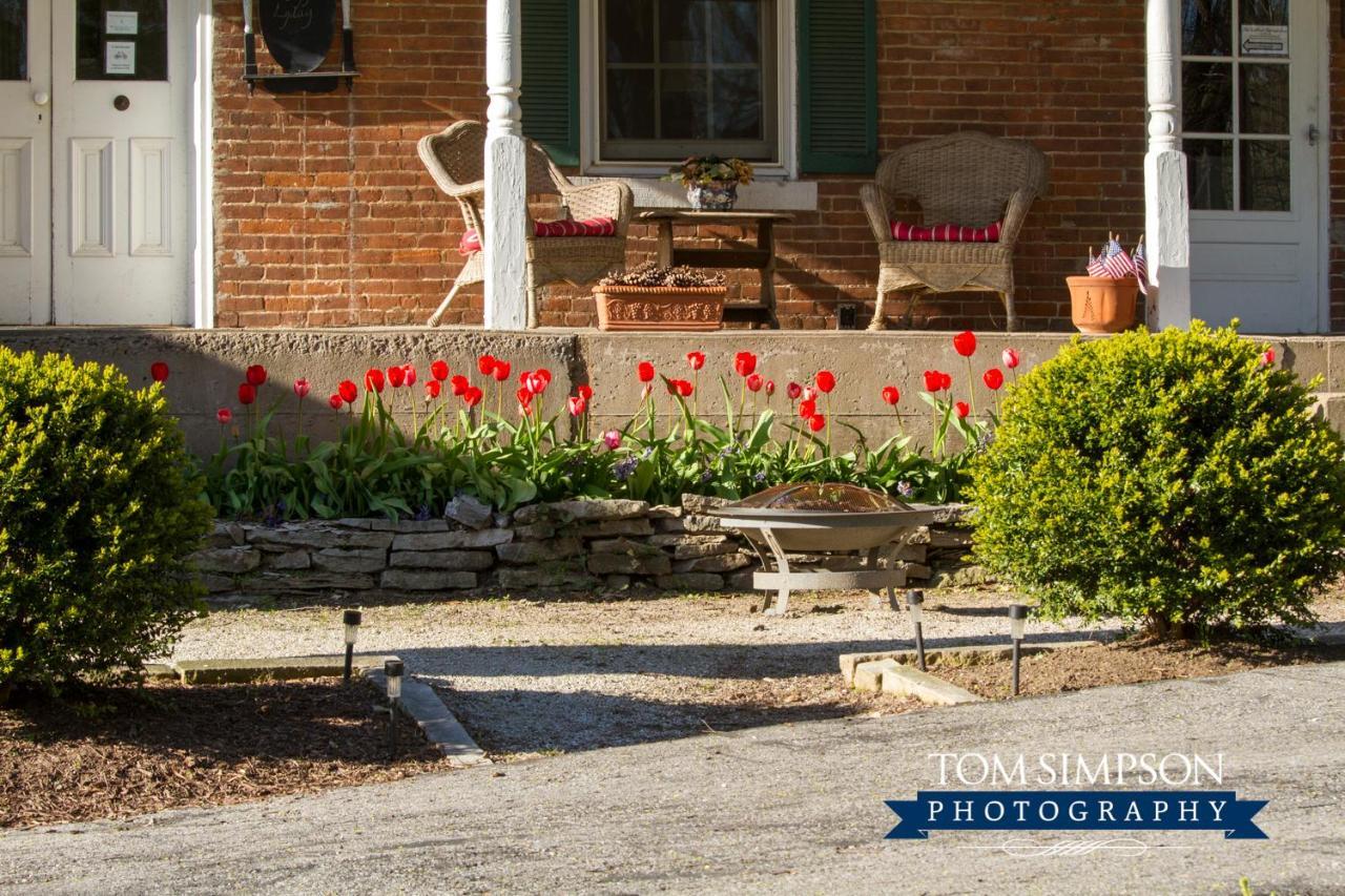 Willard Richards Inn Nauvoo Exterior photo